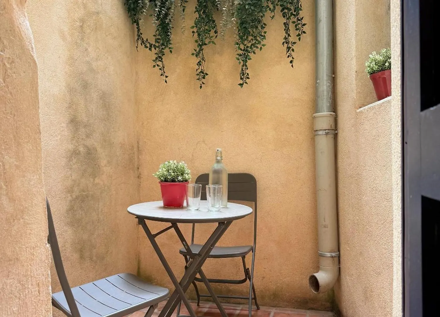 Apartment Studio Vernon Arles France